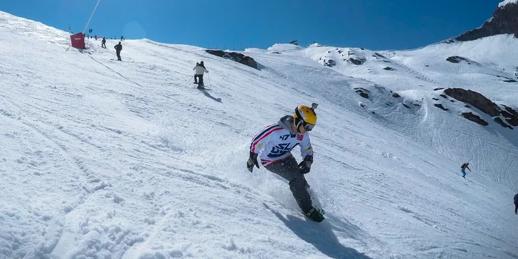 Ideální zážitek pro bruslaře: zapůjčení sněžných bruslí Sled Dogs na víkend