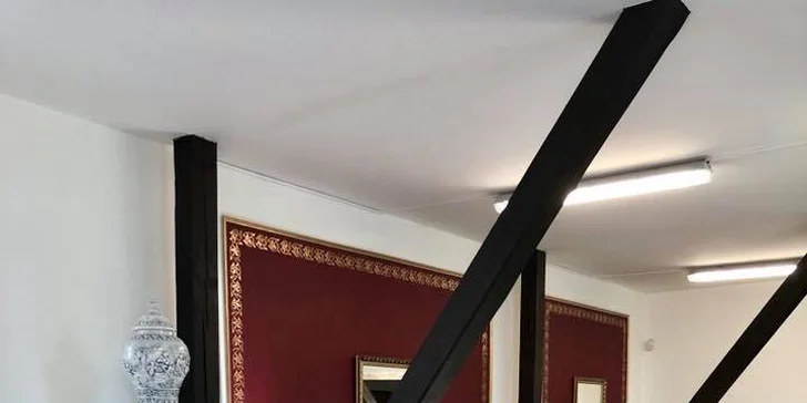 Plné obočí: microblading, pudrové obočí nebo kombinace obou technik