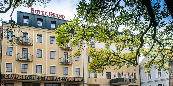 Pro milovníky vína - hotel v centru Uherského Hradiště, tři lahvinky i wellness