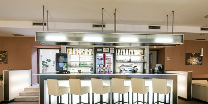 Pro milovníky vína - hotel v centru Uherského Hradiště, tři lahvinky i wellness