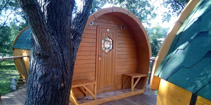 2–4 noci ve Viking houses: Ubytování ve dřevěných "sudových" chatičkách