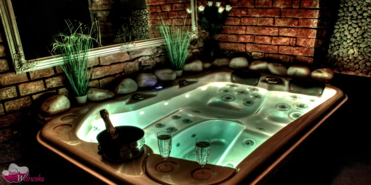 Dvě hodiny romantického lenošení v privátním wellness pro dva