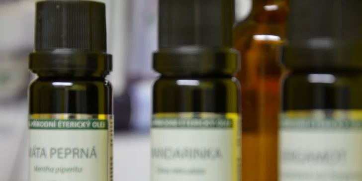 Voňavá relaxace: Aromaterapeutická masáž pro zdravá záda v délce 60 minut