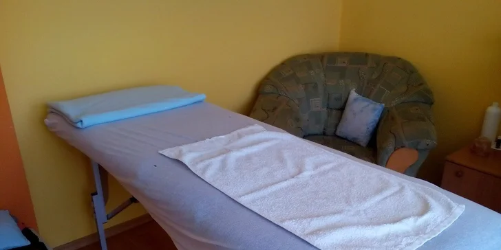 Vypněte bolest zad: Klasická relaxační masáž v délce 45 minut