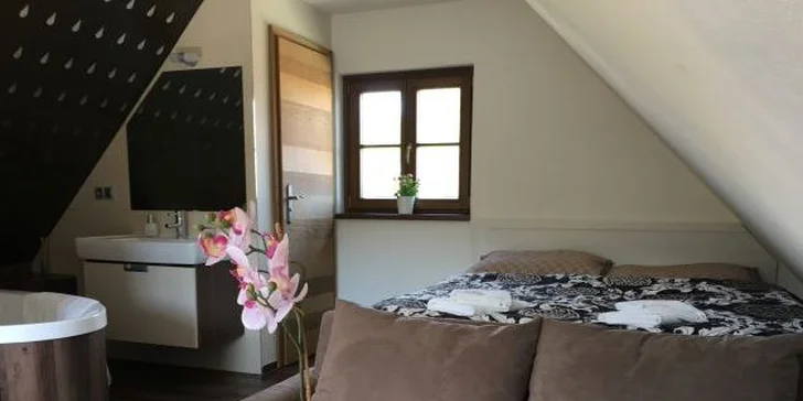 Silvestr s polopenzí pro 2 až 8 osob ve vinném sklepě v srdci Pálavy