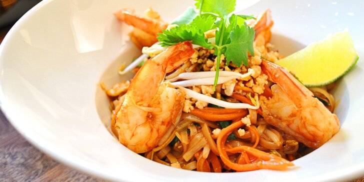 Gastronomické putování Asií: thajské degustační menu v Café Buddha pro dva