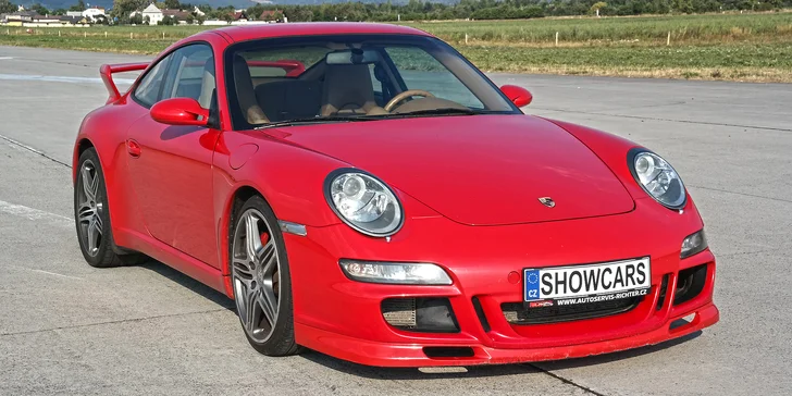 2 nebo 4 kola svižné jízdy v Porsche 911 Carrera GT3 na Polygonu Brno