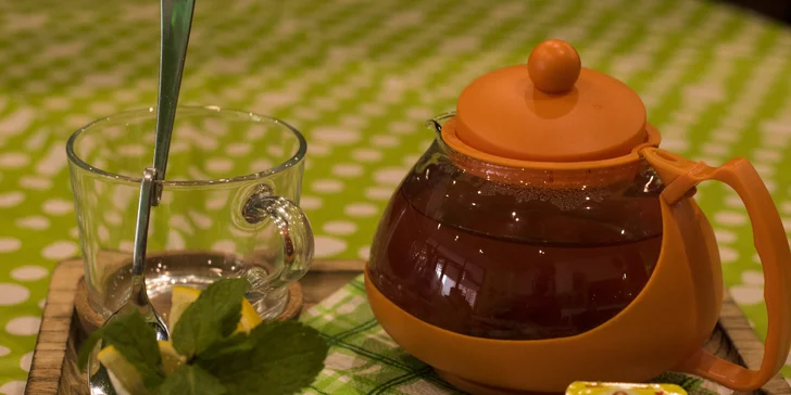Sladká, slaná i vege snídaně a k ní káva nebo čaj + džus nebo voda