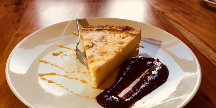 Sladké zahřátí: 2x káva a cheesecake s javorovým sirupem