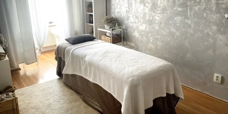 Užijete si ho ve skvěle hodnoceném salonu Naturo kosmetika v centru Brna – jen 60 m od zastávky Hlavní nádraží. 