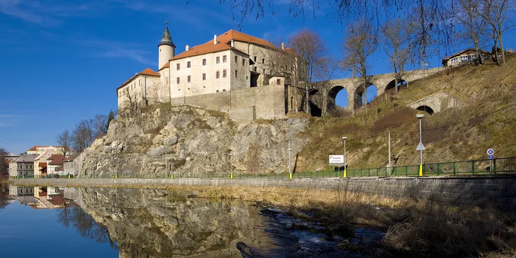 A k místnímu hradu, kde se natáčel film Anděl Páně, to budete mít jen 1,4 km