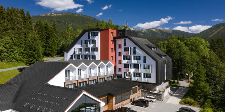 Poloha hotelu je přímo ideální pro výlety a turistiku.