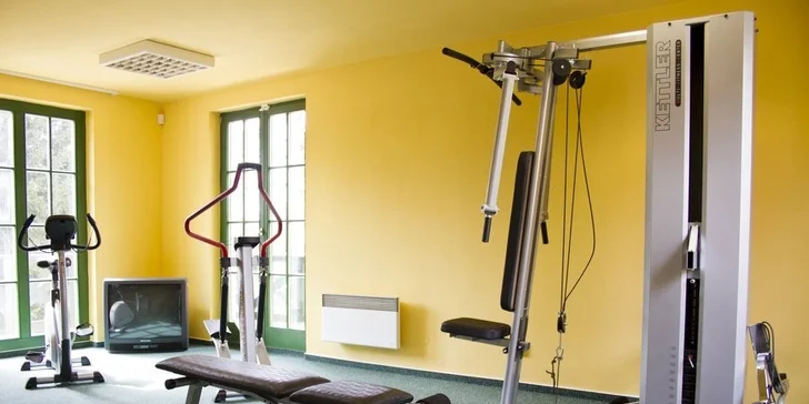 Neomezeně budete moci využít fitness, billiard a stolní tenis.