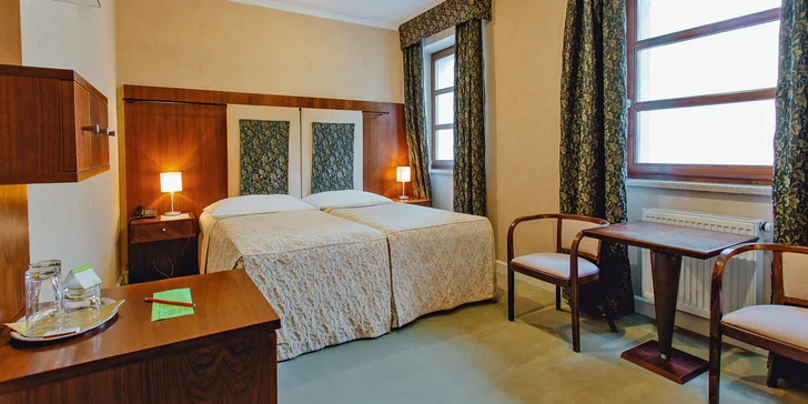 Ubytujete se přímo v centru města, konkrétně ve 4* hotelu Pavla.