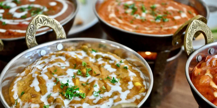 3chodové nepálské menu pro dva, možná i vegetariánská varianta