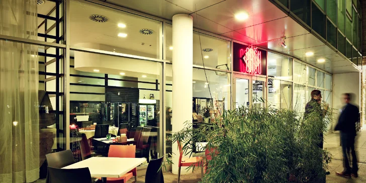 Vůně Sečuánu na Novém Městě: polévka, hlavní chody a dezert pro dvě osoby