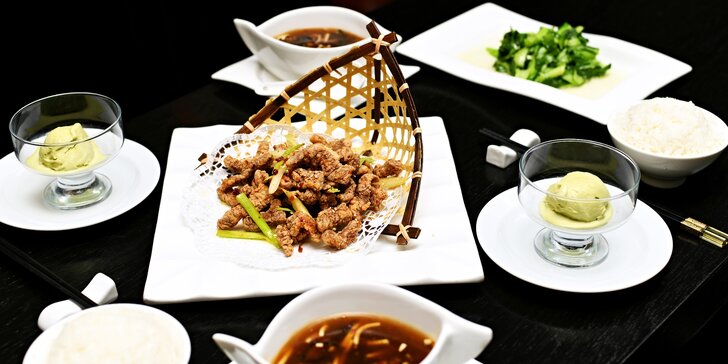 Vůně Sečuánu na Novém Městě: polévka, hlavní chody a dezert pro dvě osoby