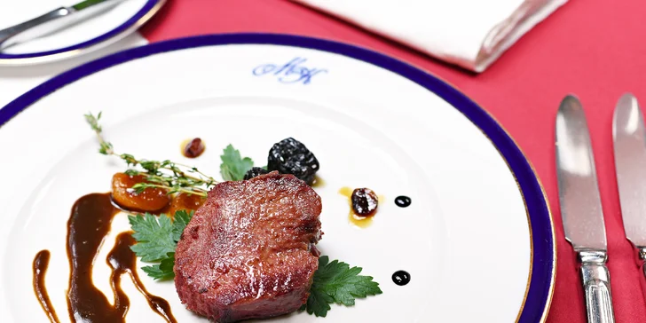 Otevřený voucher do vyhlášené restaurace U Modré kachničky v hodnotě 1000 až 2000 Kč