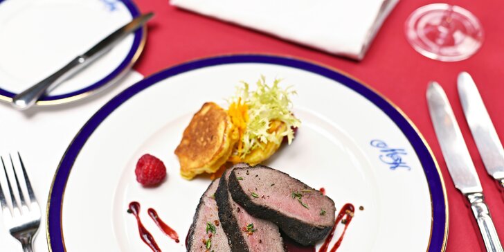 5chodové menu U Modré kachničky pro 2 s daňčím hřbetem a foie gras