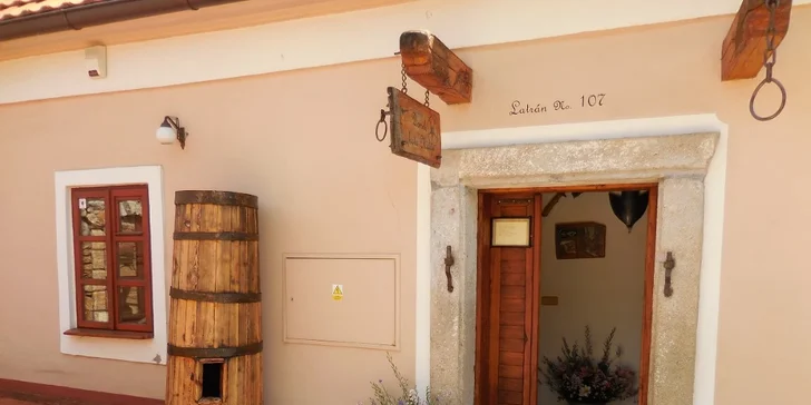 Majitelé vám mohou zařídit snídaně za zvýhodněnou cenu v sousední restauraci.