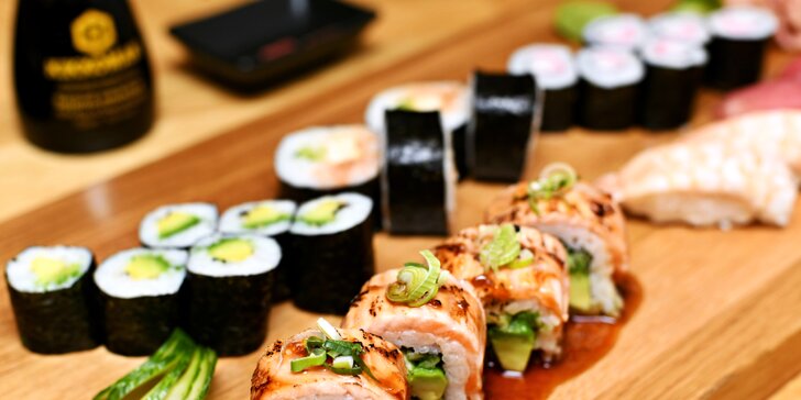 Degustační menu pro 2 v moderní japonské restauraci: sushi, polévka i Gyoza