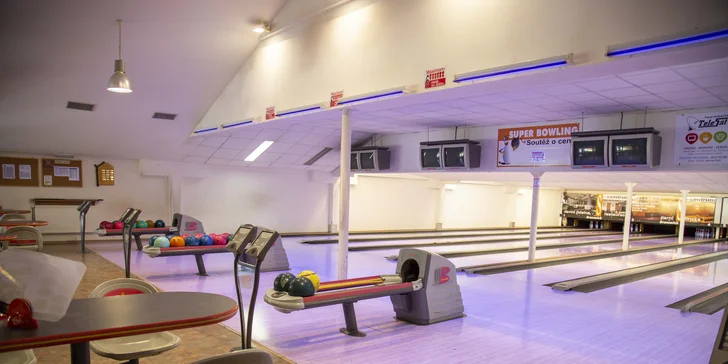Zasportujte si: hodina minigolfu, bowlingu či badmintonu v S-centru Děčín