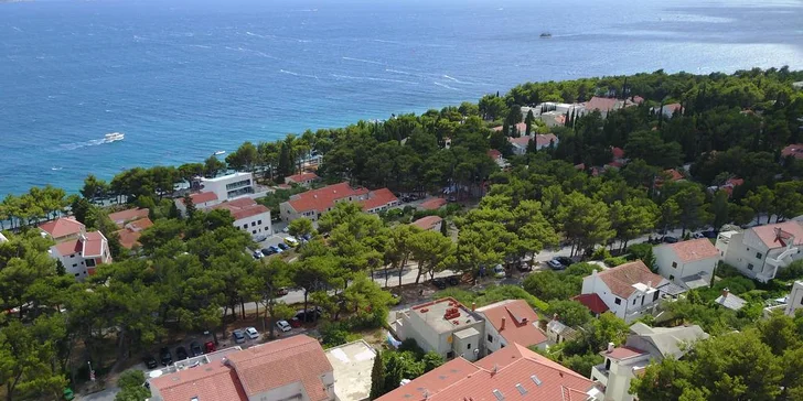 Dovolená na Brači: 4-7 nocí, letovisko Bol, apartmány 300 m od pláže