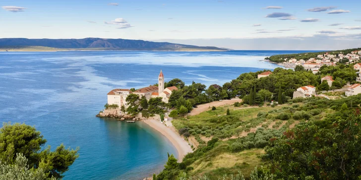 Dovolená na Brači: 4-7 nocí, letovisko Bol, apartmány 300 m od pláže