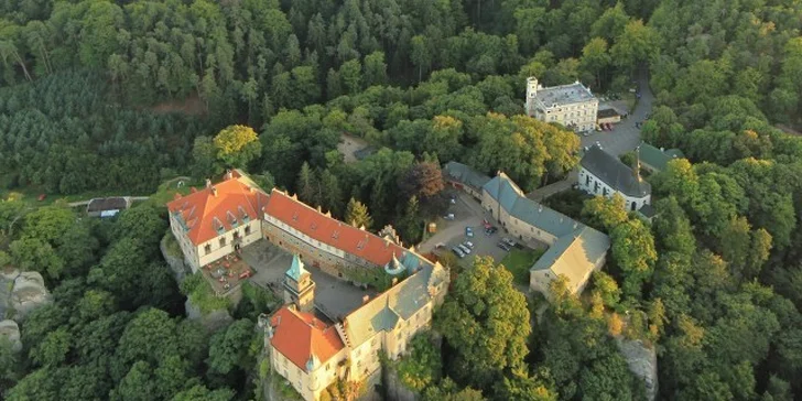 Fotografem v oblacích: lety nad Sněžkou, Českým rájem i Bezdězem