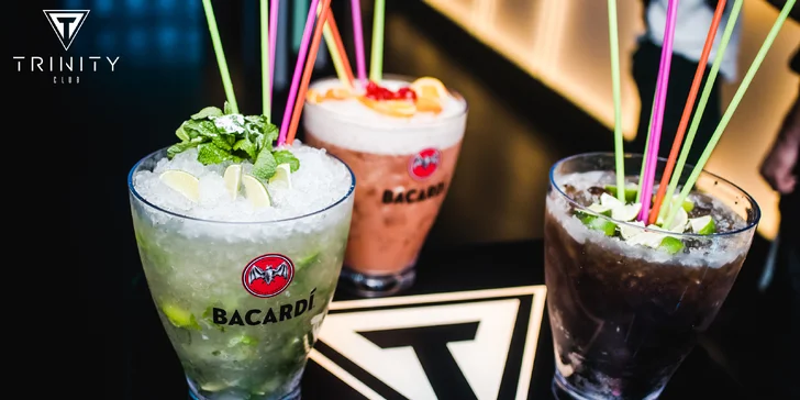 Párty kýbl: Maxi Cuba Libre, XXL Mojito nebo Group Sex On The Beach
