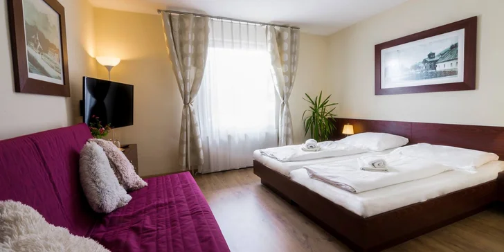 Letní romance v centru lázeňského města se snídaní pro dva
