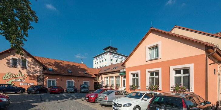 Luxusní apartmá pro 2 s vířivou vanou a vstup do největší solné jeskyně v ČR