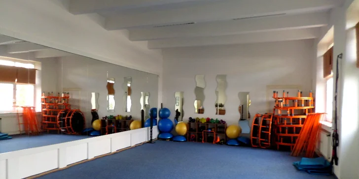 Lekce fitness pro ženy pod vedením zkušené trenérky