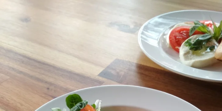 Pořádná dávka hýčkání pro 2: vířivka, sauna nebo i lázeň a 3chodové menu