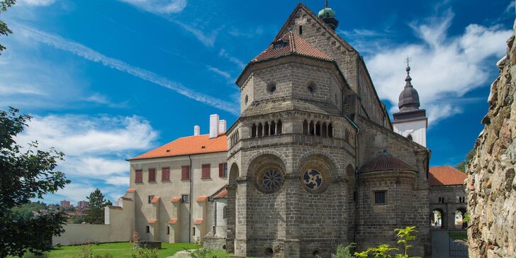 4* relax v Třebíči: snídaně i polopenze, wellness a vstupenky do památky UNESCO a aquaparku