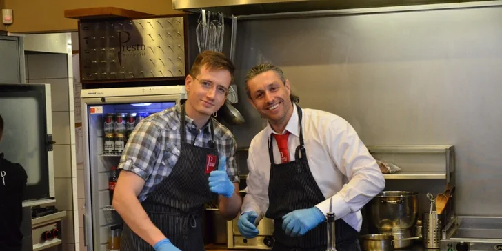 2 různé kuchařské show v Presto Meat marketu: degustace i skvělá podívaná