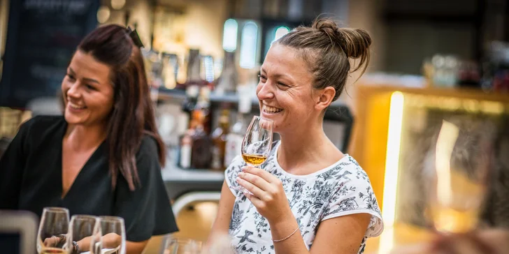 Potěšte své chuťové buňky: zážitková degustace rumů a foodpairing