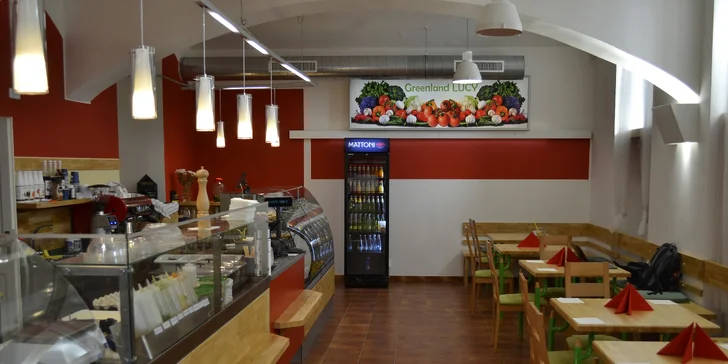 Velký salát dle výběru s nápojem: smoothie, fresh nebo káva pro 1 i 2 os.