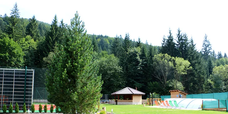 Vonkajšia časť areálu, v ktorej je bohaté množstvo atrakcií a možností využitia