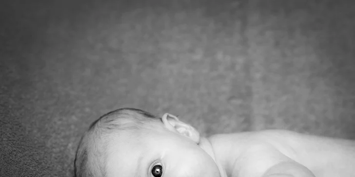 Focení v ateliéru včetně profesionálně retušovaných fotografií