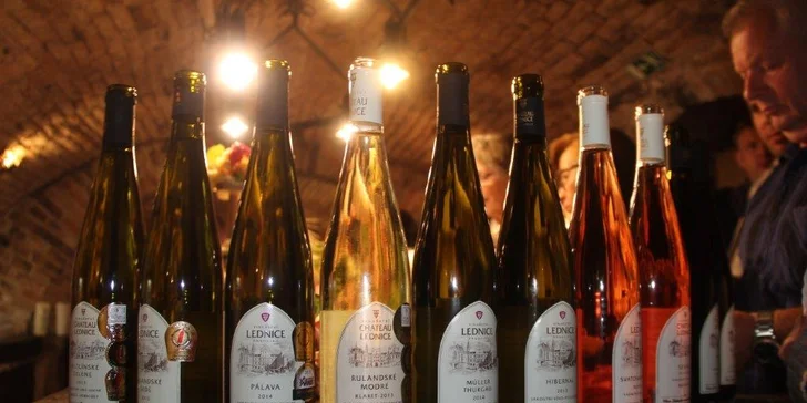 Krásy jižní Moravy: víno, speciality i pohoda v labyrintu Valtického podzemí