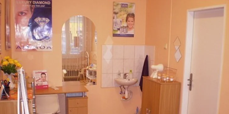 270 Kč za ošetření pleti dermokosmetikou SynCare a Ainhoa se slevou 50%.
