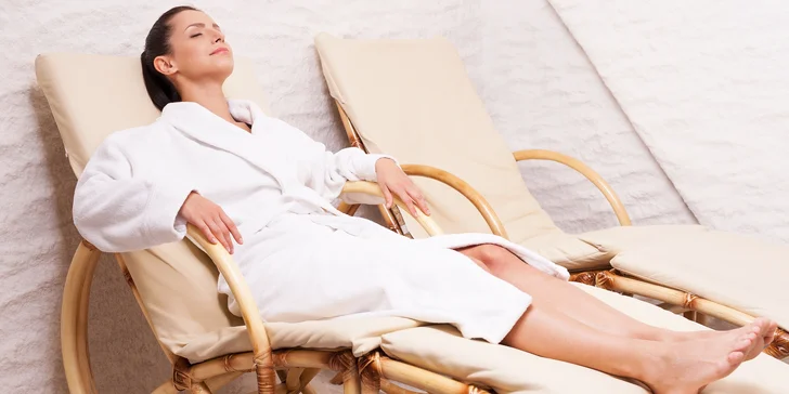 Víkendová romantika poblíž Hluboké: wellness, 3chodová večeře i výlet lodí