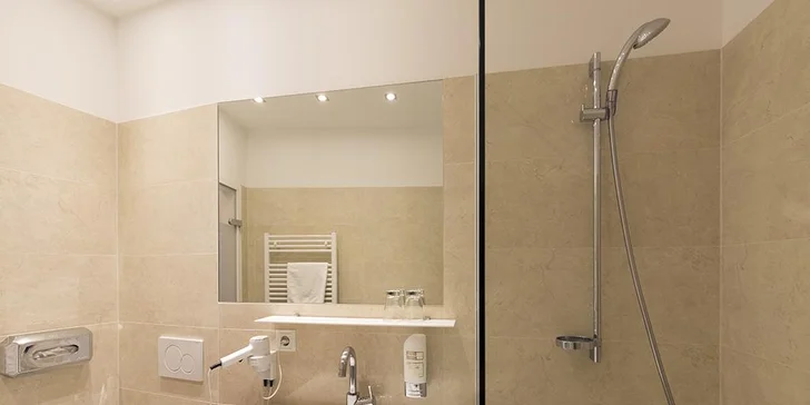 Pobyt v zasněženém Rakousku: 3, 4 nebo 7 nocí v 3* hotelu, vyhříváný bazén, skipas v ceně zájezdu