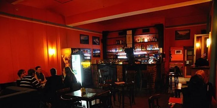 158 Kč za čtyři koktejly Cuba Libre v cafébaru Hugo z hor. Sleva 50 %