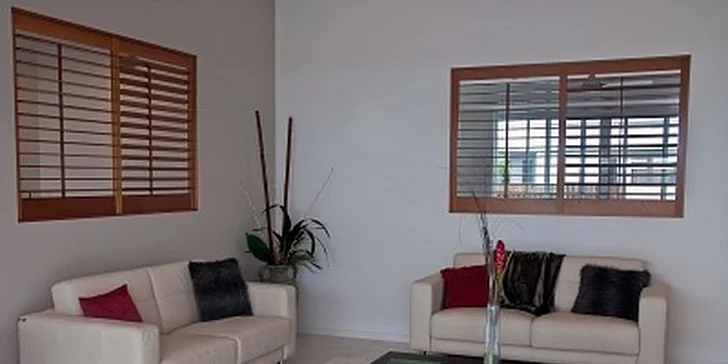 250 kč za extrakční čištění sedací soupravy, nebo 25m2 koberců