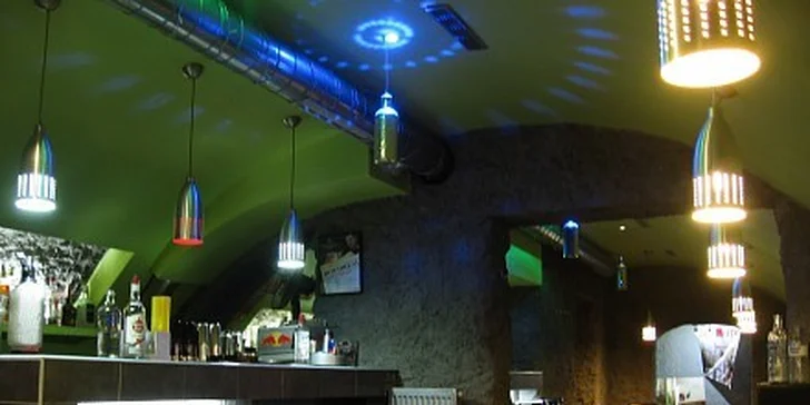Jen 70 Kč za Mojito a Piňa Coladu v cocktail baru Sonique v hodnotě 140 Kč