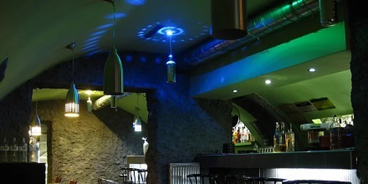 Jen 70 Kč za Mojito a Piňa Coladu v cocktail baru Sonique v hodnotě 140 Kč