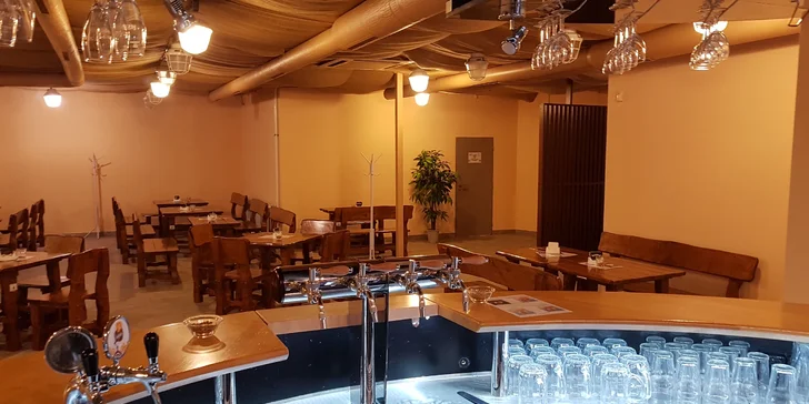 Degustace piv v novém ostravském minipivovaru Žíznivý dromedár
