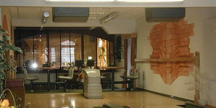120 Kč za 1 hodinu bowlingu ve stylovém Bowling baru Havírna v Letovcích
